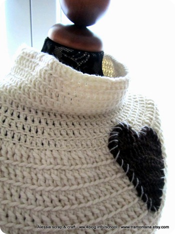 Primitive Cape una mantella a crochet, ultima moda in lana d’Abruzzo
