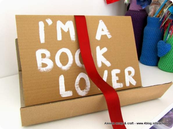Countdown Natale: il leggio DIY da regalare a chi ama i libri