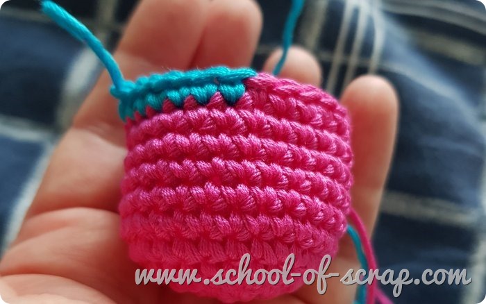 Scuola di uncinetto come fare il cambio colore perfetto a crochet