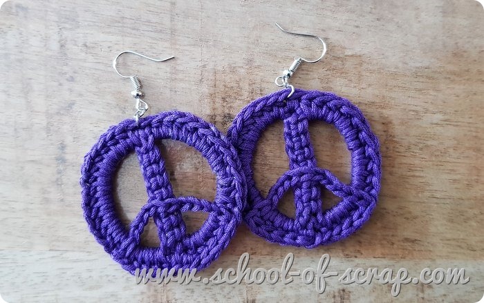 orecchini simbolo della pace a uncinetto peace sign crochet